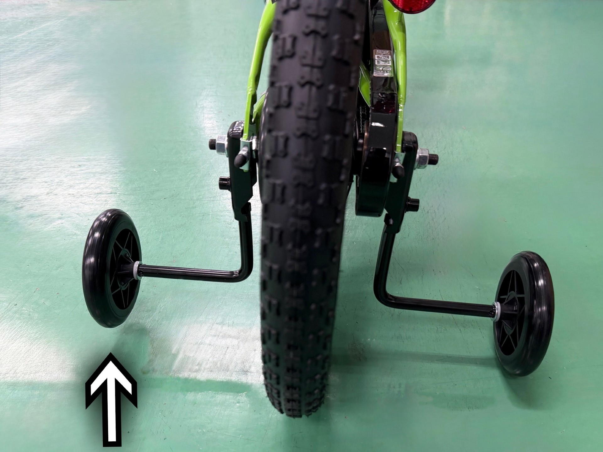 補助輪付きの子ども用自転車が「ガタガタ」するのは正常です！